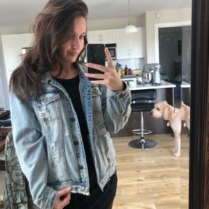 GUESS Baggy Ripped Jean Jacket